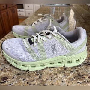 On Running Cloudgo Sneaker Frost/Hay